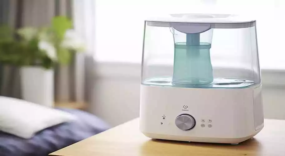 Will using a humidifier alleviate dry eye symptoms?